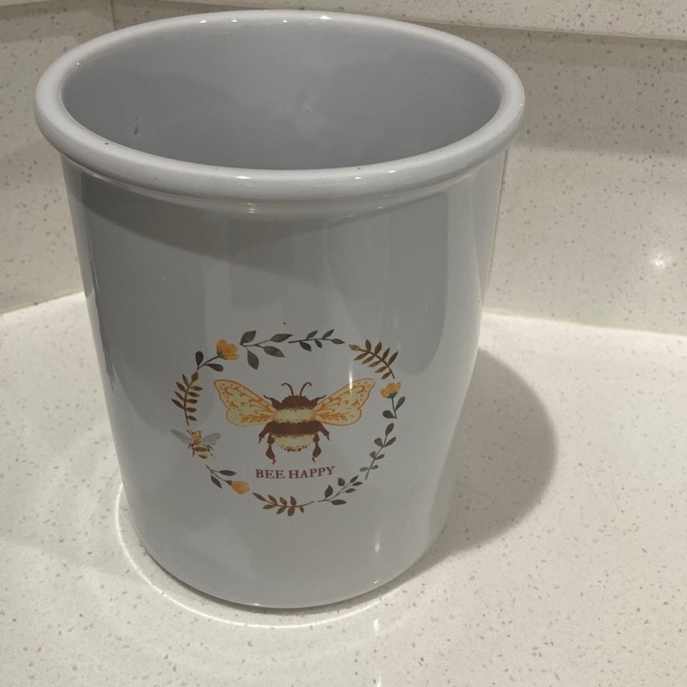 Bee happy utensil holder